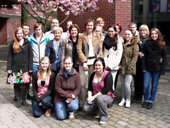 Studenten helfen dem Bunten Kreis Duisburg
